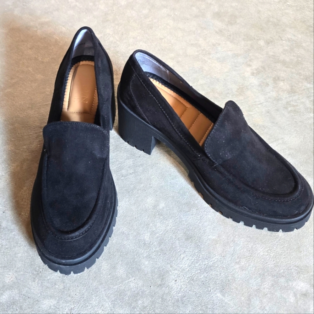 Black Suede Women's Heeled Loafers